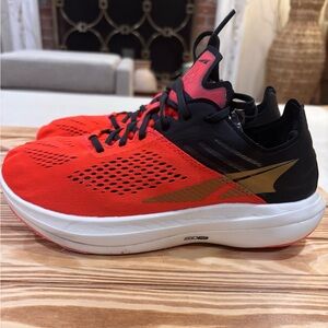 ALTRA Vanish Carbon (EGO PRO) Orange and Black Running Shoes